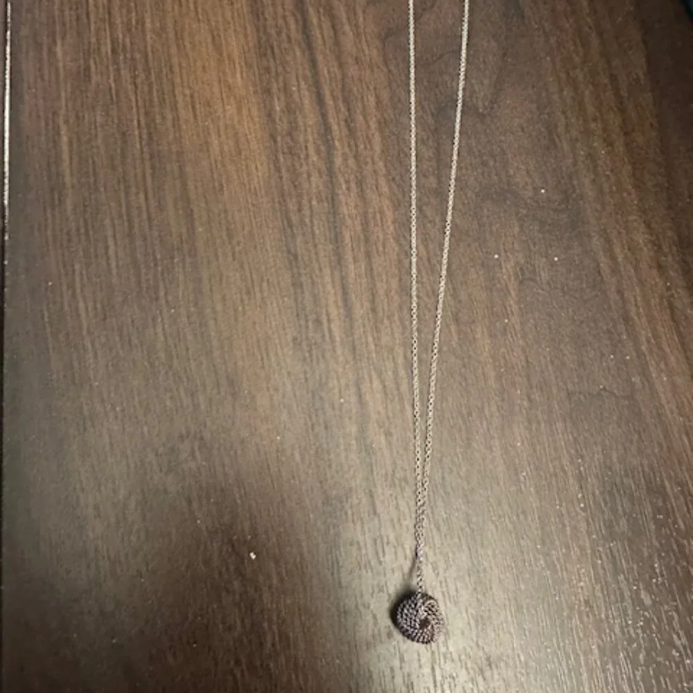 Tiffany & Co. Twist Knot Pendant Necklace 16" - Pouch - Picture 3 of 4